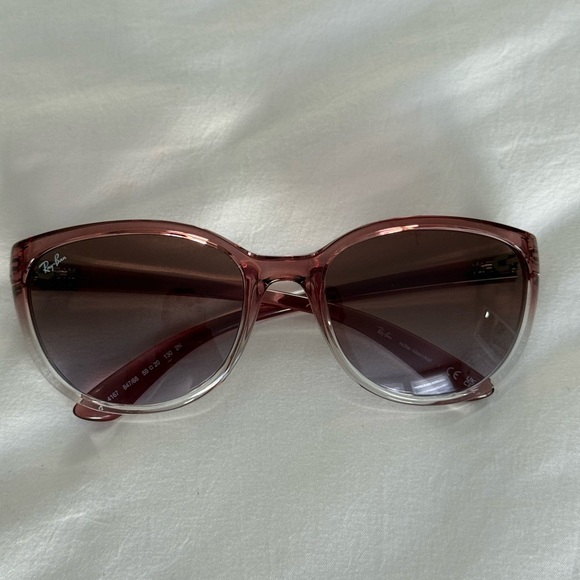 Ray-Ban Rose-Tinted Sunglasses - Picture 1 of 9